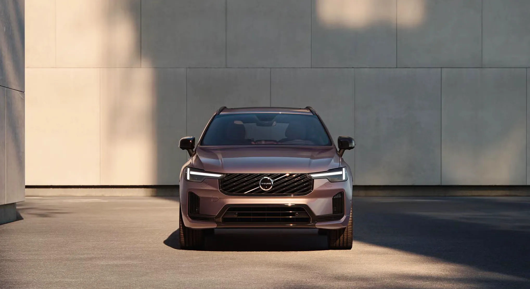 < 2028 볼보 XC60 페이스리프트, 출처 : 볼보 >