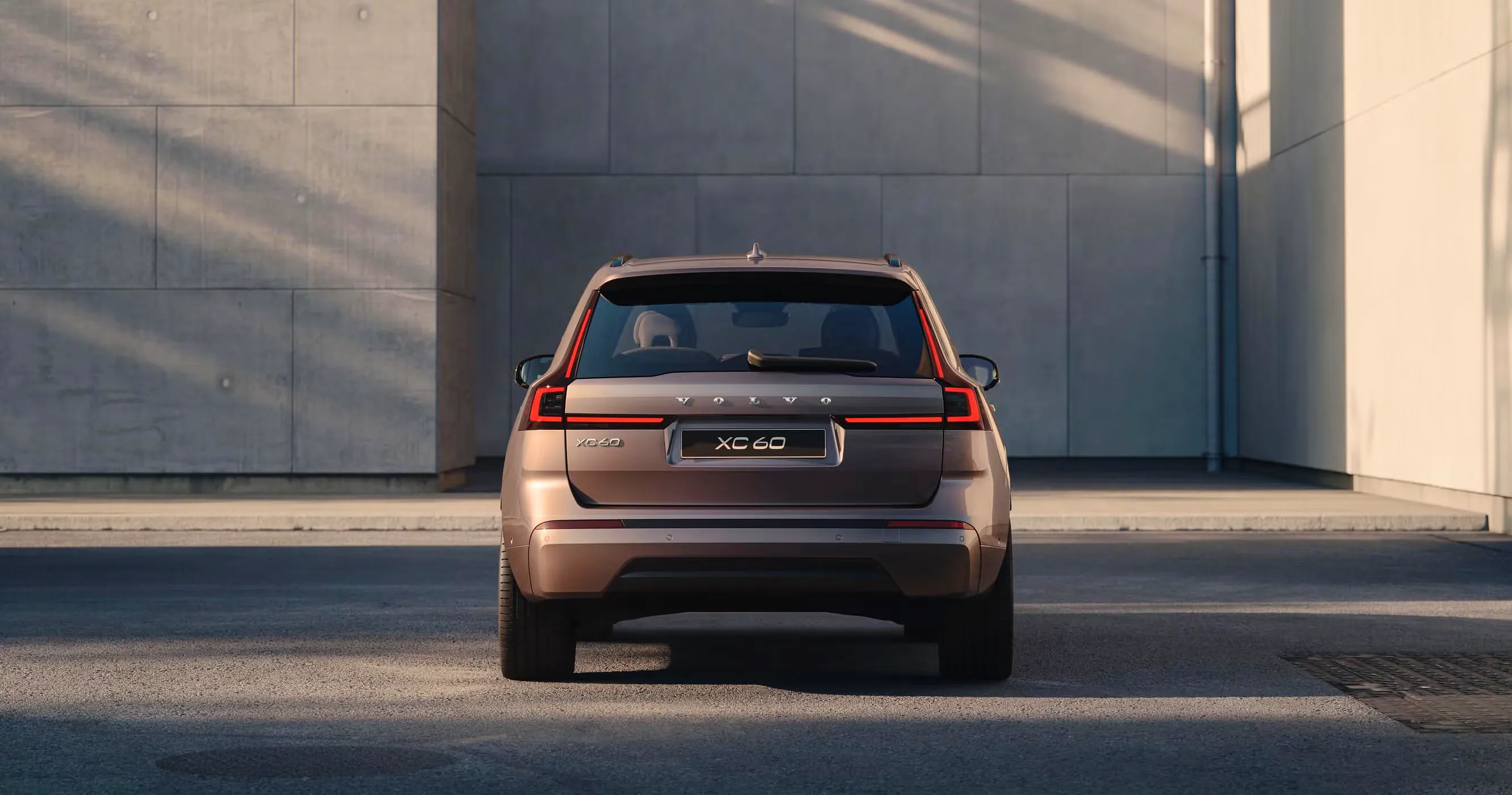 < 2028 볼보 XC60 페이스리프트, 출처 : 볼보 >