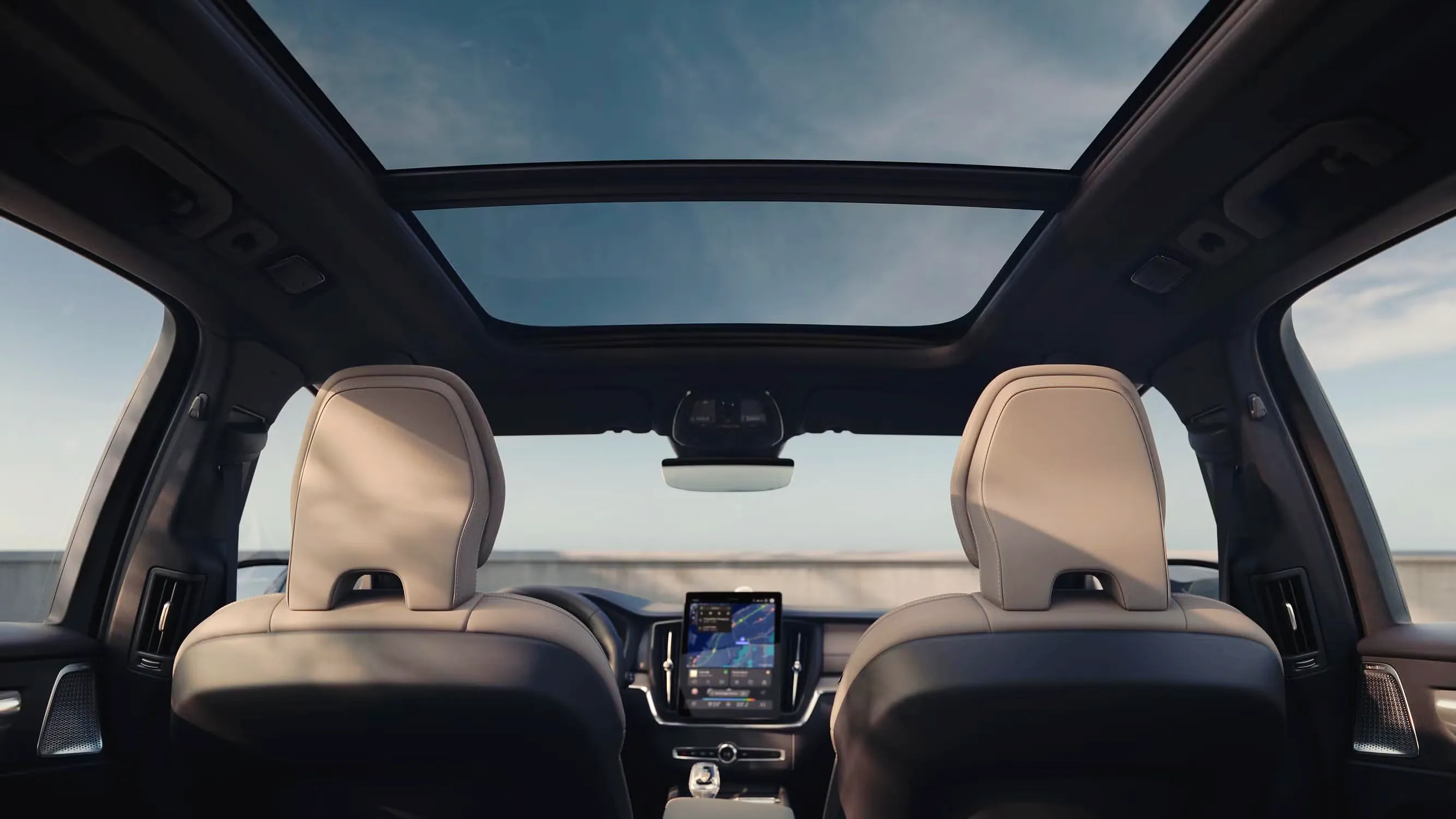 < 2028 볼보 XC60 페이스리프트, 출처 : 볼보 >