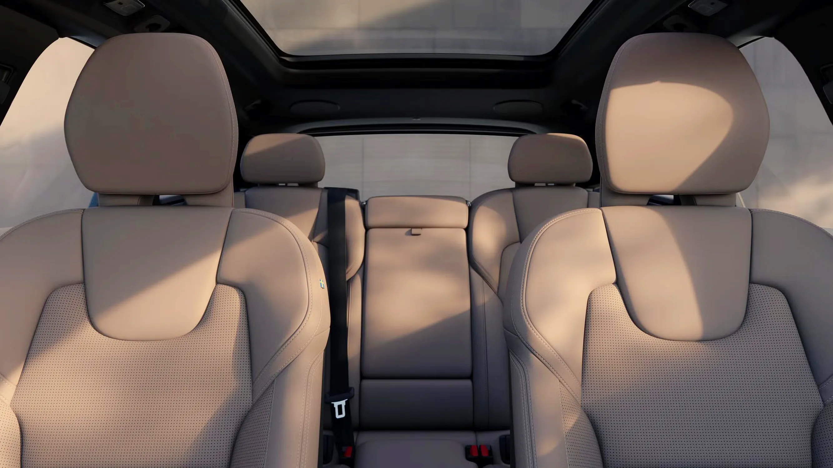 < 2028 볼보 XC60 페이스리프트, 출처 : 볼보 >