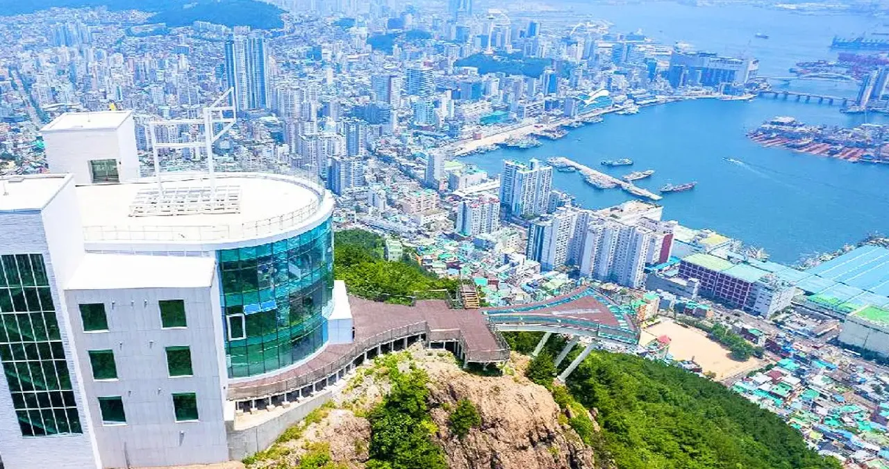천마산 복합전망대 조망 / 사진=부산광역시 서구