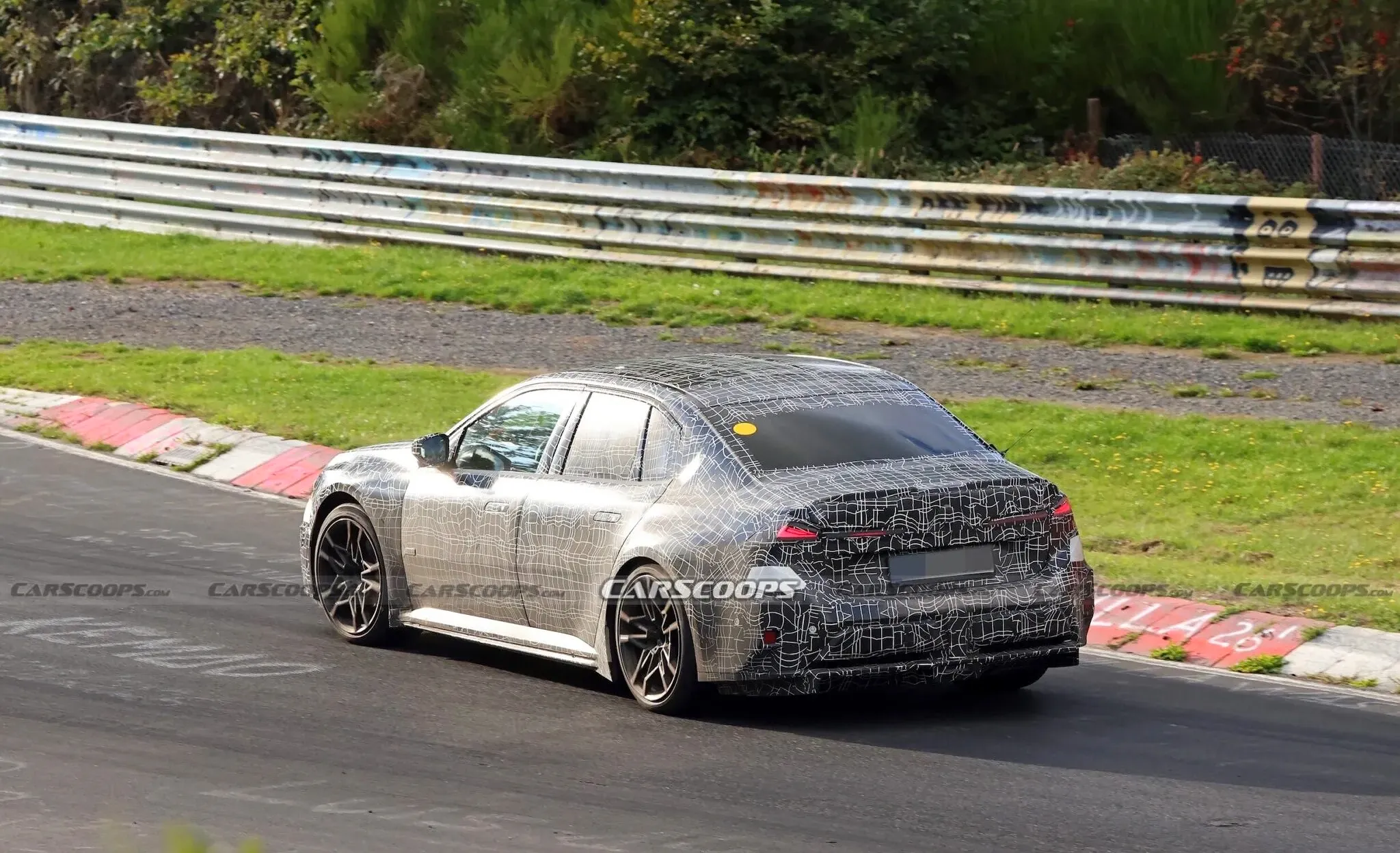 < BMW M3 전기차, 출처 : carscoops >