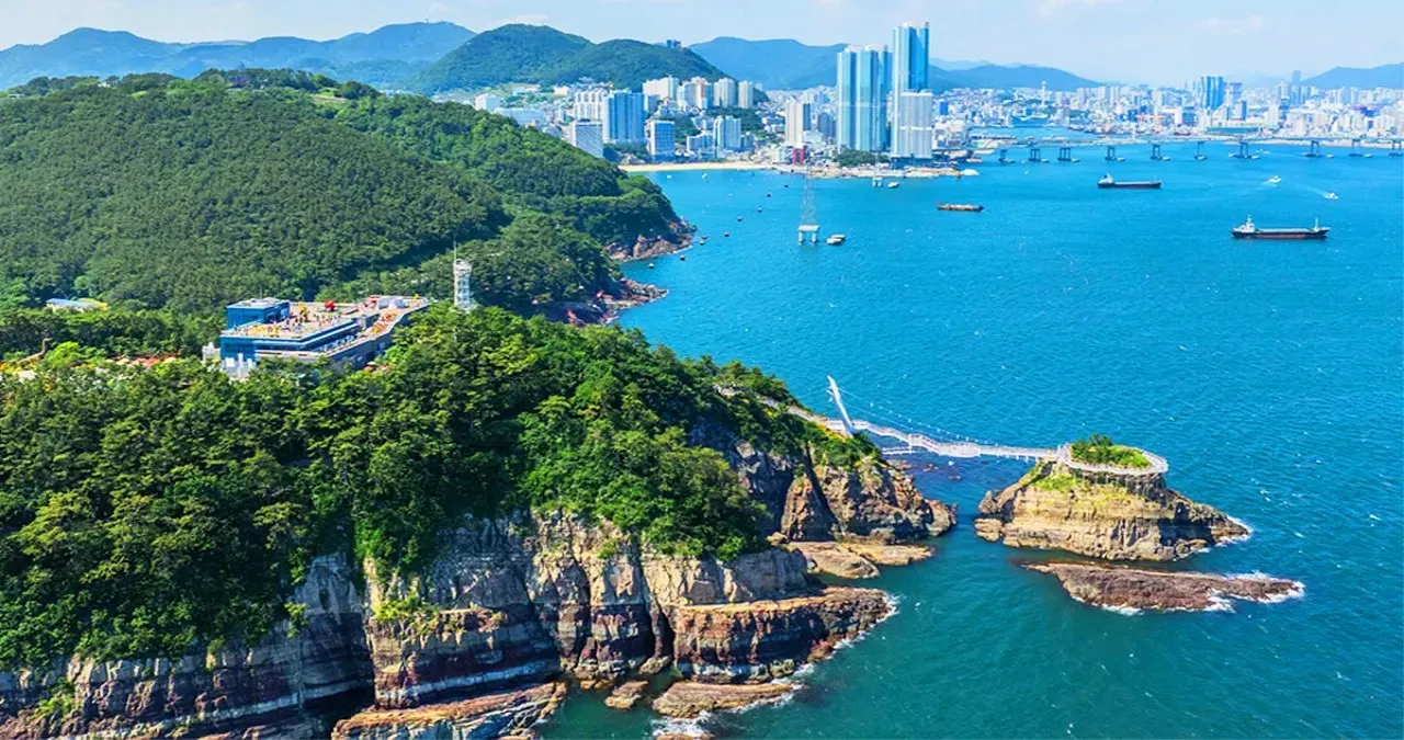 송도용궁구름다리 전경 / 사진=부산광역시 서구 문화관광