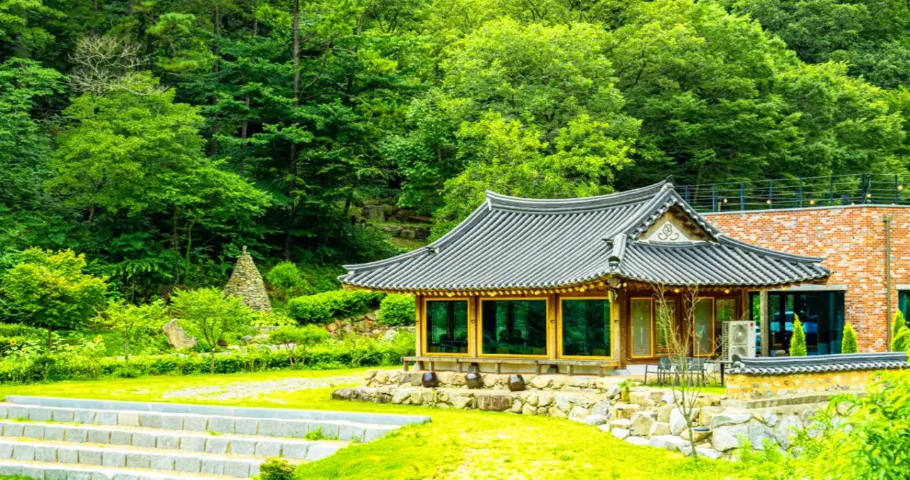 완주 오성한옥마을 모습 / 사진=웰촌