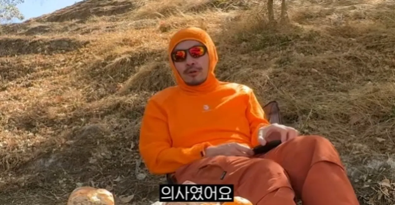 방송인 노홍철이 최근 의사 여자친구와 결별했다고 고백했다. 노홍철 유튜브 채널 캡처