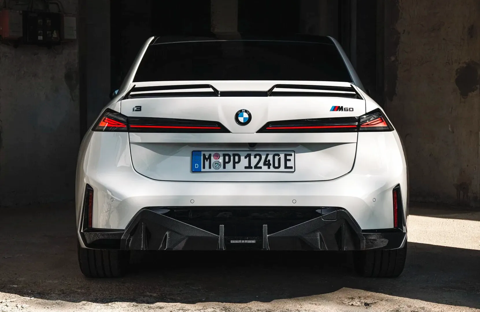 < BMW 3시리즈 풀체인지( i3 M60 M 퍼포먼스 파츠), 출처 : carscoops >