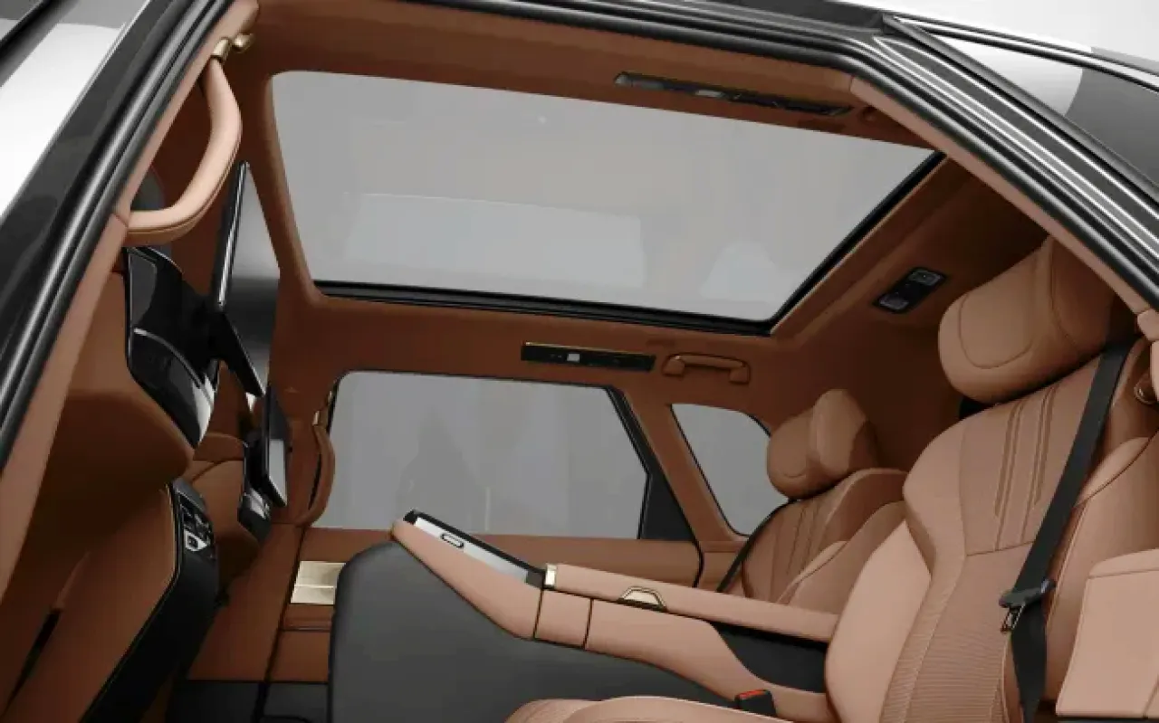 < 토요타 센추리 SUV, 출처 : gearpatrol >