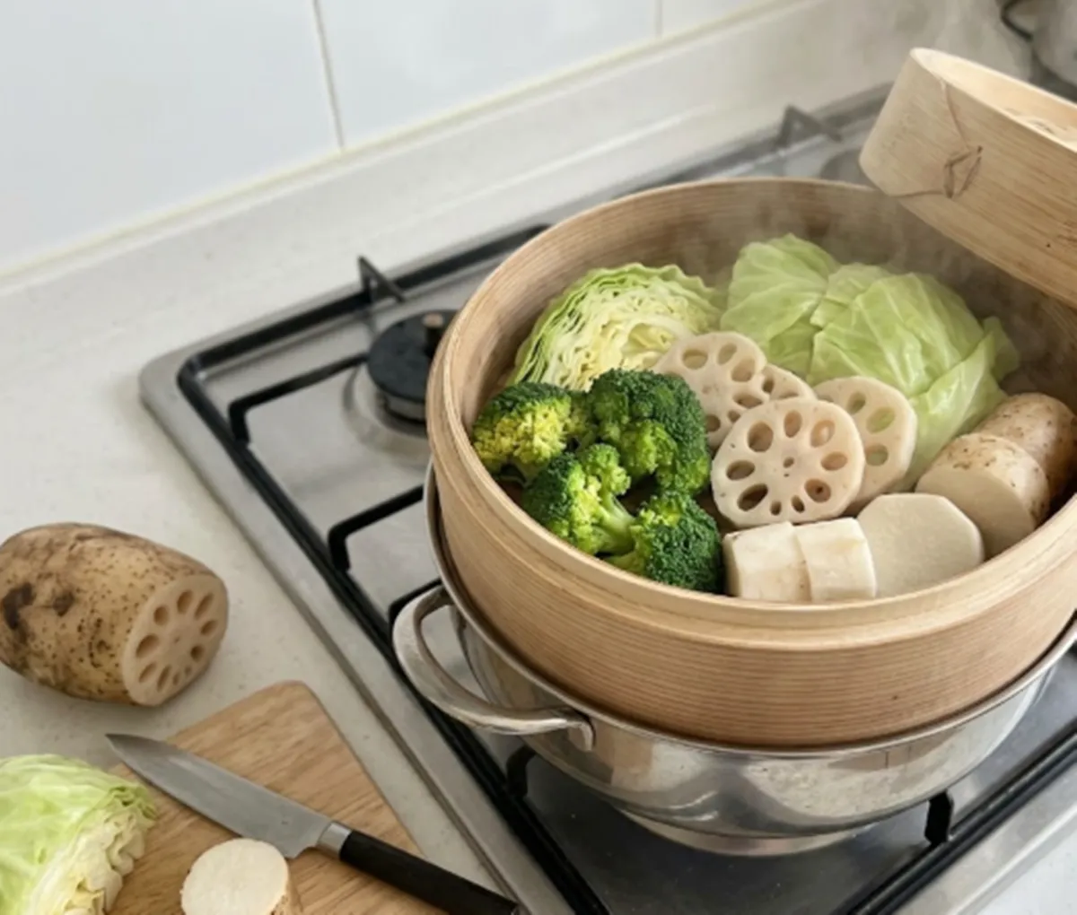 사진 : 채소 찜기 이용 / 생성형 이미지