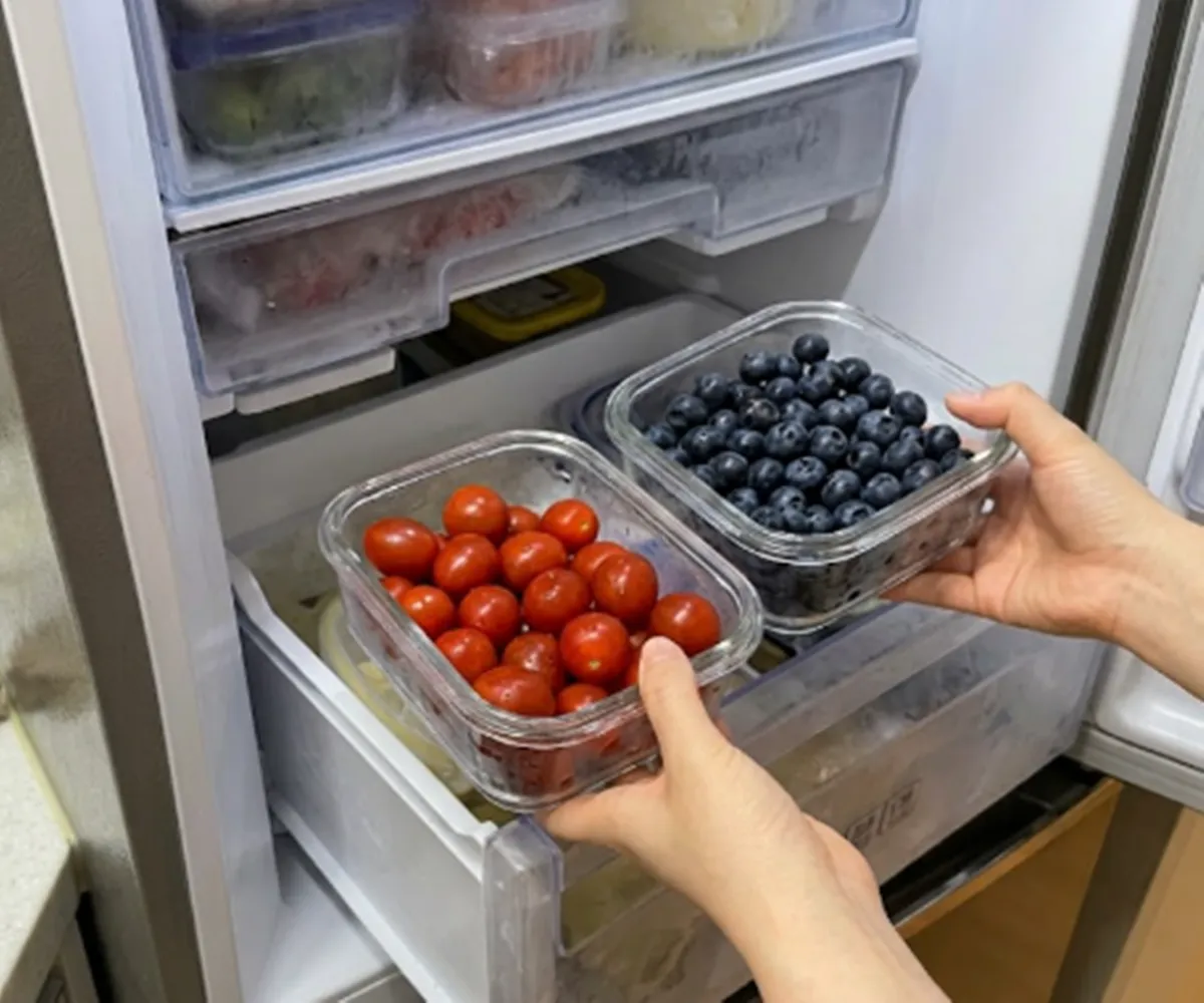 사진 : 토마토 , 블루베리 / 생성형 이미지