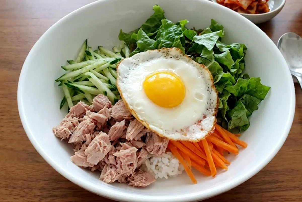 사진 : 참치 채소 비빔밥 / 생성형 이미지