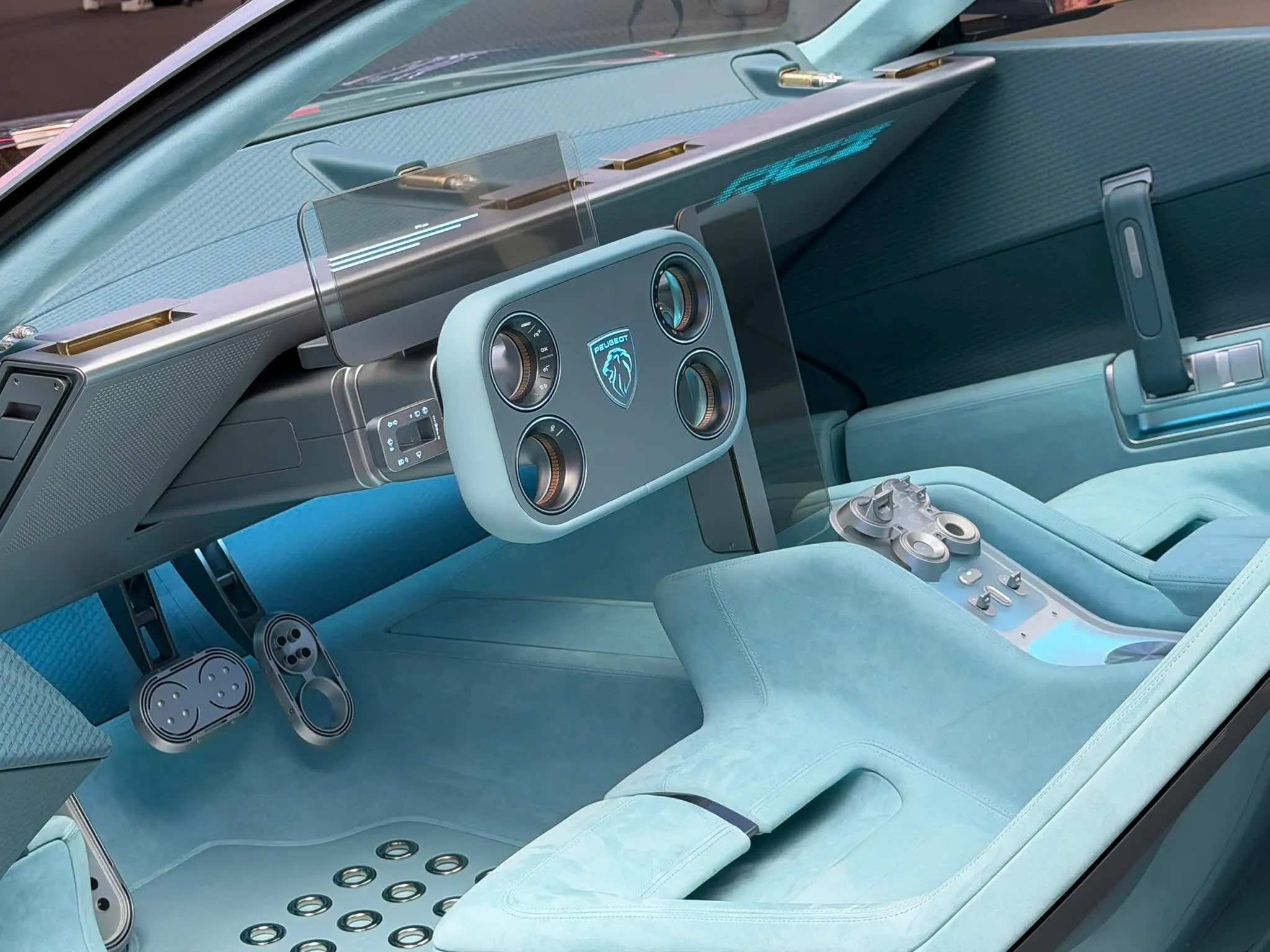 < 푸조 RCZ 비전, 출처 : autoexpress >