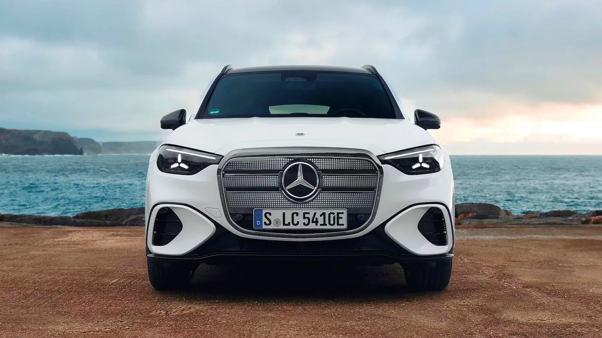 < 벤츠 GLC 전기차, 출처 : carwow >