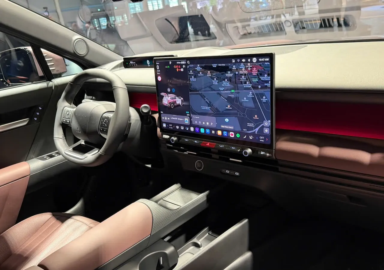 < 현대 투싼 풀체인지 실내, 출처 : autoblog >