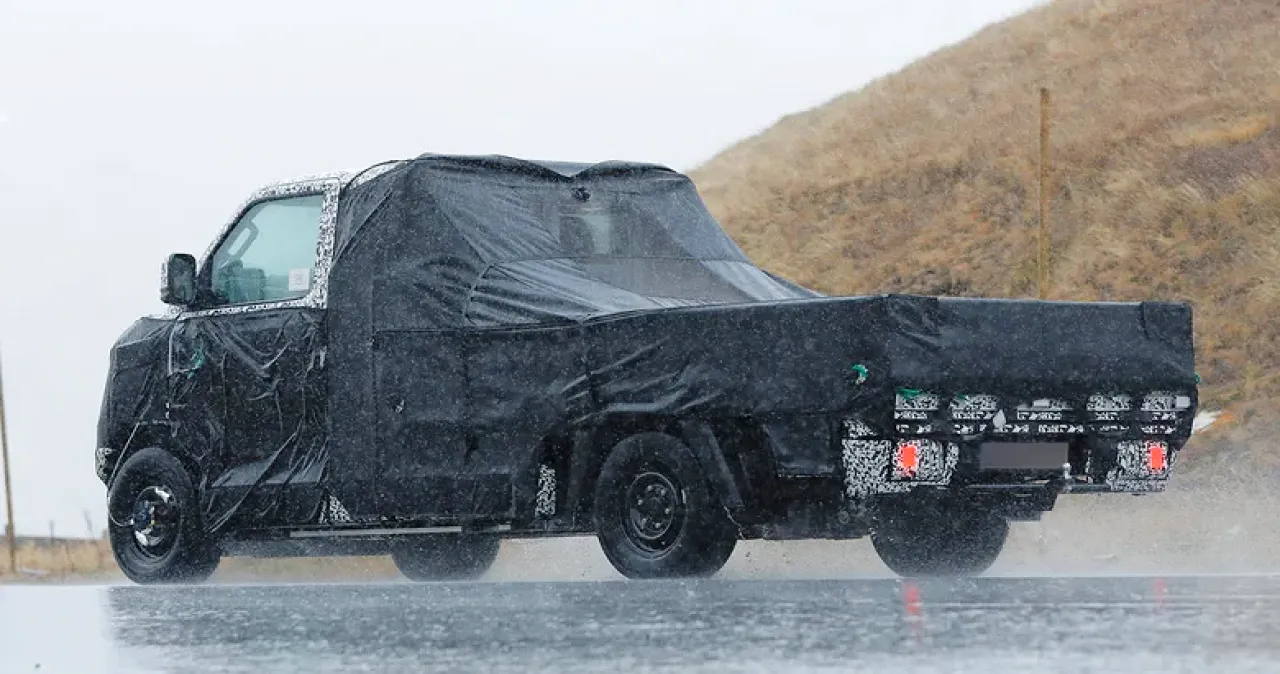 < 현대 포터 풀체인지 스파이샷, 출처 : carscoops >