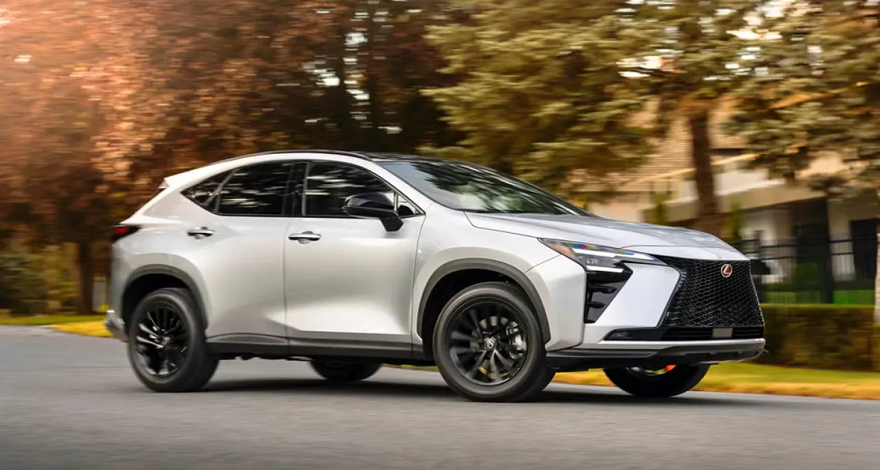 < 렉서스 NX 350h 페이스리프트, 출처 : roadandtrack >
