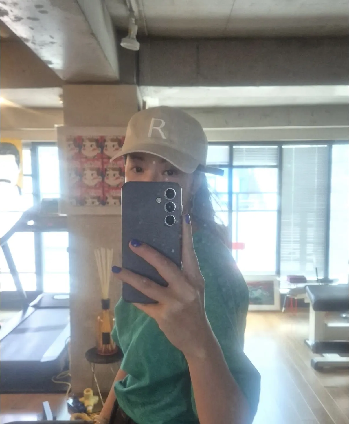 배우 황정음이 근황 사진을 공개했다. 황정음 인스타그램 캡처