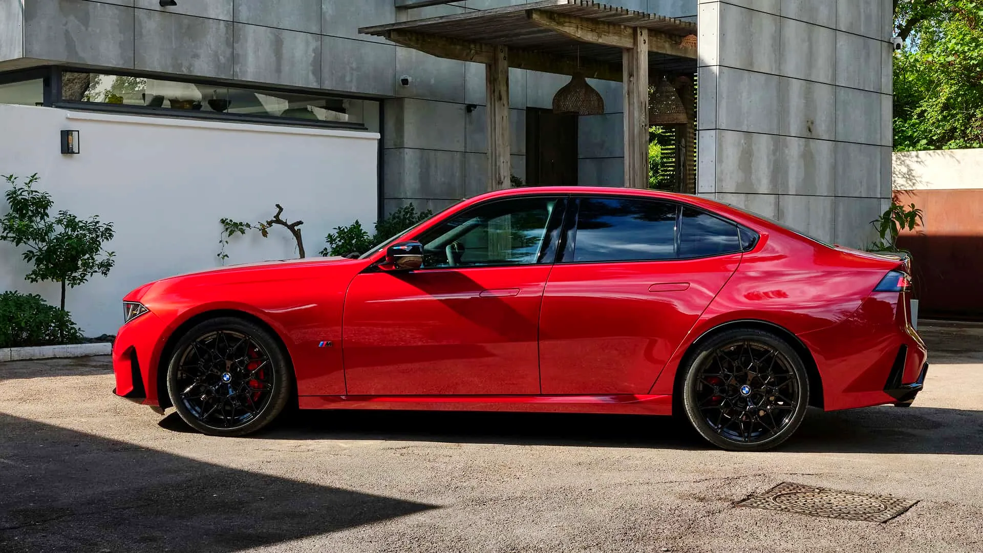< 신형 BMW 3시리즈 풀체인지 M350 xDrive, 출처 : motor1 >