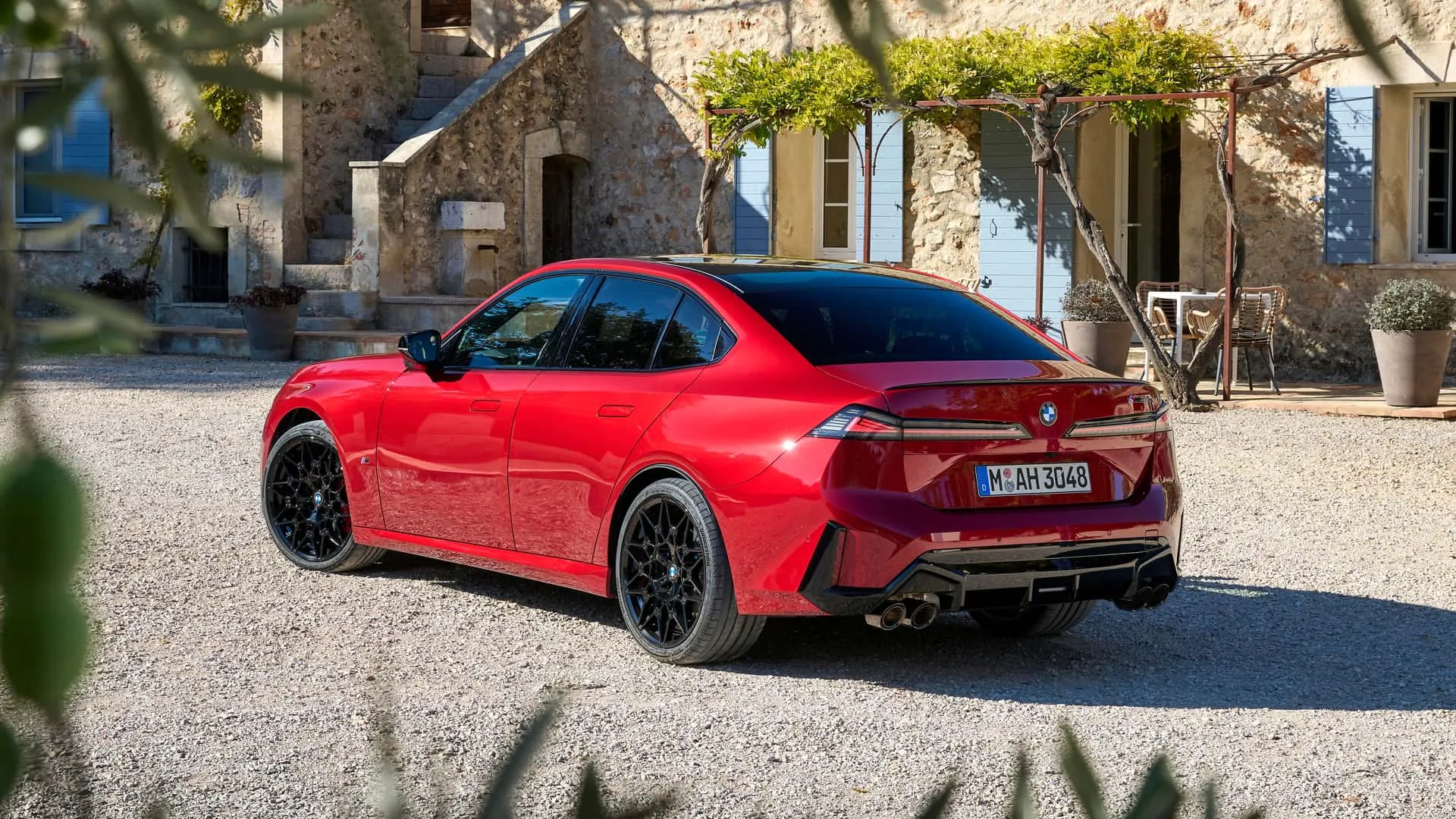 < 신형 BMW 3시리즈 풀체인지 M350 xDrive, 출처 : motor1 >