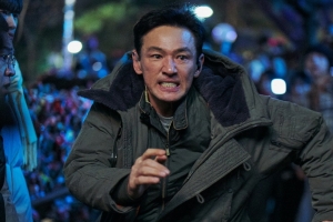 기사로 이동 - ‘베테랑2’ 황정민X정해인, 추석 극장가 ‘정조준’