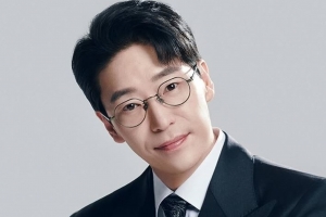 기사로 이동 - 배우 엄기준, 22일 비연예인과 결혼…‘광화문 연가’는 예정대로 소화