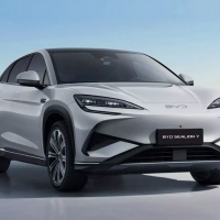 thumbnail - 출시 한 달 만에 825대, 9.8점이 말해주는 ‘이 차’