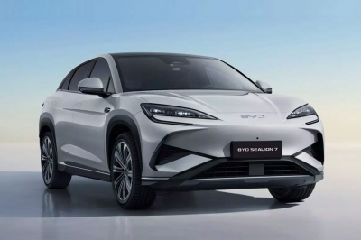 thumbnail - 출시 한 달 만에 825대, 9.8점이 말해주는 ‘이 차’