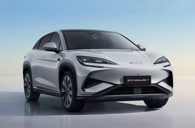 thumbnail - 출시 한 달 만에 825대, 9.8점이 말해주는 ‘이 차’