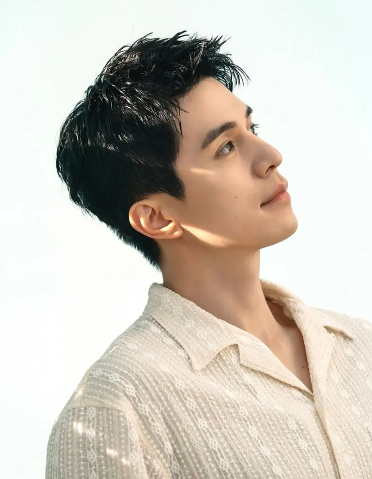 이동욱, 윤 대통령 탄핵 직후 “이제야 봄볕!”, 1870명 팬 환호