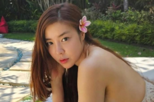기사로 이동 - 김규리, SNS에 ‘파면 정식’ 인증…‘탄핵 결정 환영’
