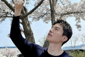 기사로 이동 - 이동욱, 尹 파면 직후 “이제야 봄이네… 겨울이 너무 길었다”