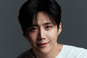 기사로 이동 - “보조개 미소+시크 눈빛”…김선호, 판타지오 새 프로필로 매력 폭발