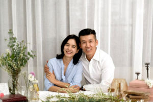 기사로 이동 - “오늘 더 사랑해”…션, 정혜영과 8888일째 사랑 고백