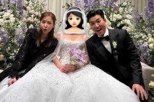 기사로 이동 - “김종민 결혼식서 미쳐 날뛰어” 신지, 가짜뉴스에 분노