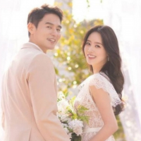 thumbnail - 배우 신고은-윤종화 부부, 결혼 3년 만에 파경…“가치관 달라”