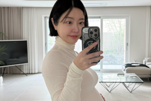 기사로 이동 - ‘쌍둥이 임신’ 레이디 제인, 다양한 ootd로 시선집중…“만삭에도 패션은 못 놓쳐”
