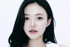 기사로 이동 - 다이아 출신 안솜이, ‘텐프로·스폰 루머’에 정면 반박…소속사 “법적 대응, 타협 없다”