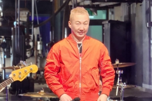 기사로 이동 - 노브레인 이성우, 50세에 첫 결혼 발표! “내 인생, 이젠 신혼이라니”