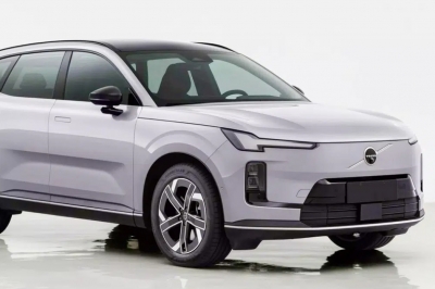 thumbnail - “전기차야? 하이브리드야?” 볼보 XC70, 9년 만에 ‘200km EV 주행’ 괴물 SU