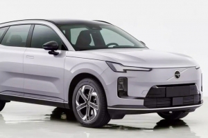 기사로 이동 - “전기차야? 하이브리드야?” 볼보 XC70, 9년 만에 ‘200km EV 주행’ 괴물 SUV로 부활!