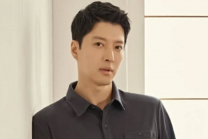 기사로 이동 - 이동건, 새 사랑 찾았나?…한 여성과 청담동 데이트 포착