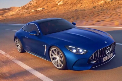 thumbnail - “2억짜리 ‘도로 위 야수’가 온다!” 10년 만의 풀체인지, 476마력 AMG GT 55