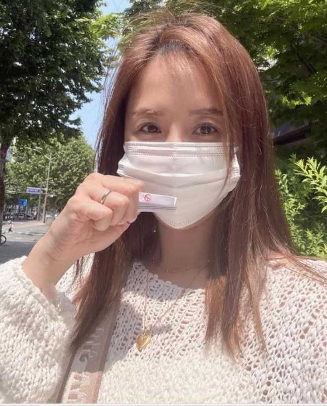 thumbnail - 신지, 사전투표 인증샷으로 불거진 정치 논란…“가지가지들 한다...이번엔 그냥 안 넘어가”