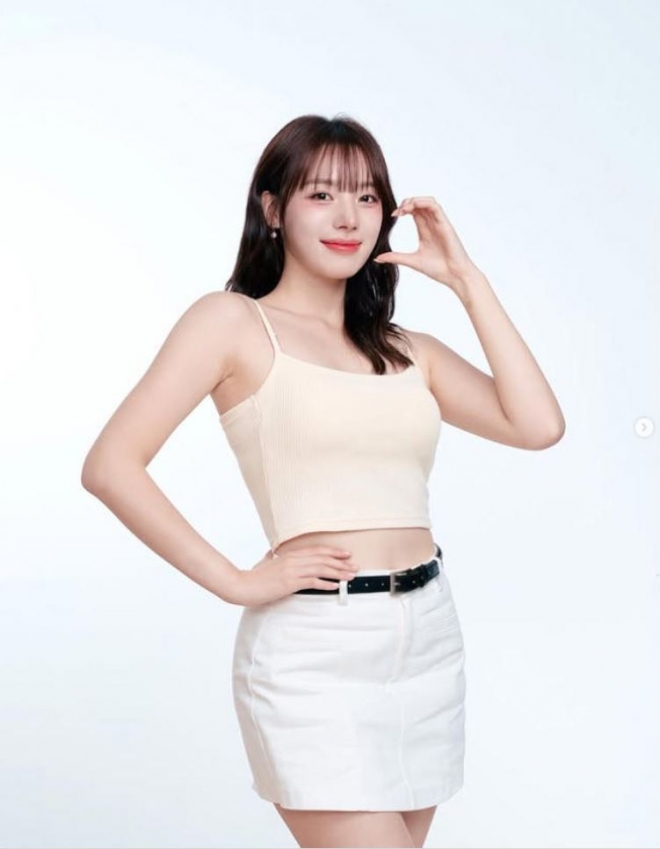 thumbnail - ‘허벅지 여신’ 치어리더 하지원, 대만 광고계 진출로 글로벌 스타로 부상