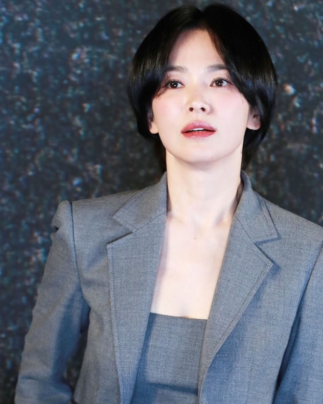 thumbnail - 송혜교의 ‘좋아요’ 10일간의 침묵 깨고 정치권을 흔들다
