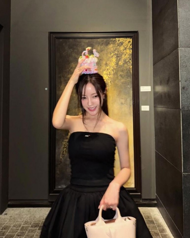 thumbnail - 효민, 말레이시아에서 맞이한 생일…“진짜 공주님이 따로 없다”