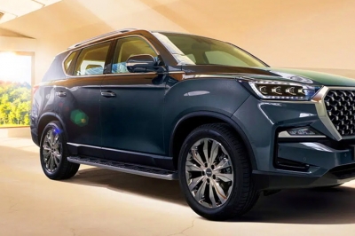 thumbnail - “4WD 공짜에 200만원 더”... 3천만원대 ‘국내 유일’ 이 SUV, 정체는?