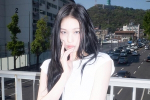 기사로 이동 - ‘신세계 家’애니, 라방 중 “이제 회장님 오십니다” 화제