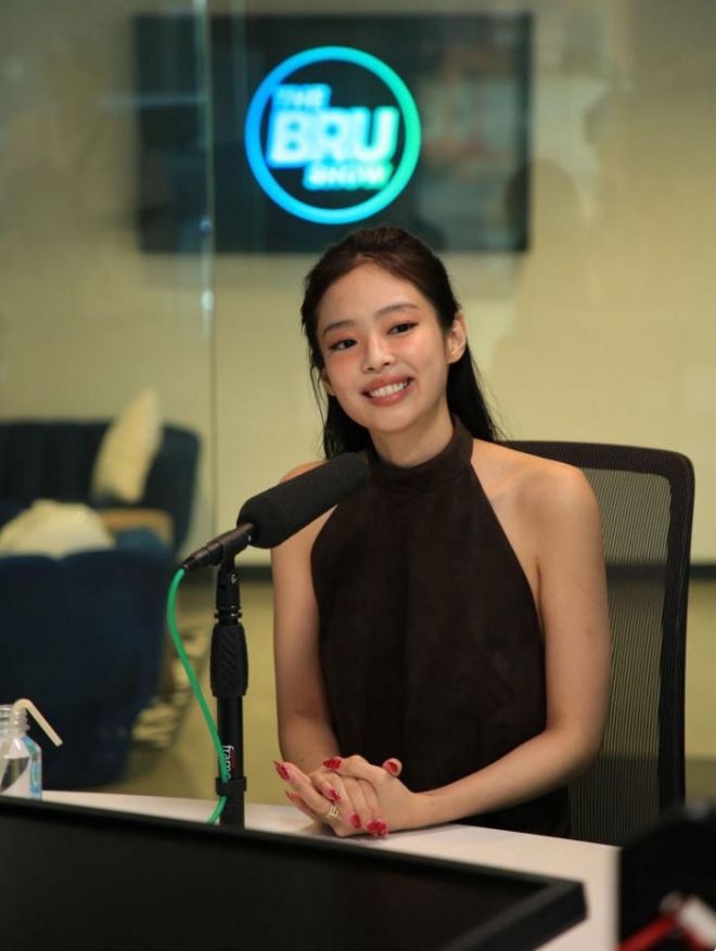 thumbnail - ‘제니 부터 지젤, 레이까지‘…핫걸들의 아이템 올여름 홀터넥