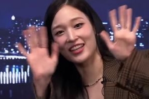 기사로 이동 - 올데이프로젝트 애니, 음악하려고 컬럼비아大 합격했다...엄마 정유경회장은 신기하다는 반응