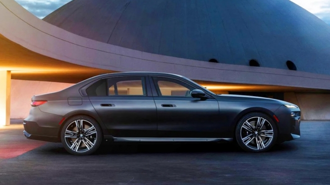 thumbnail - 1억 5천인데 ‘없어서 못 파는 차’… 연비가 16km?